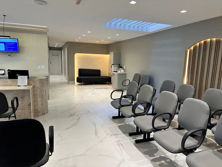 Consultorio-Clinica-Vitta-Dr.-Tulio-Leandro-Urologista-Paraiba-1.webp